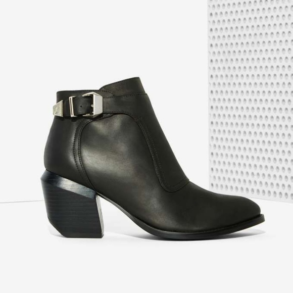 jeffrey campbell surrey chelsea boot